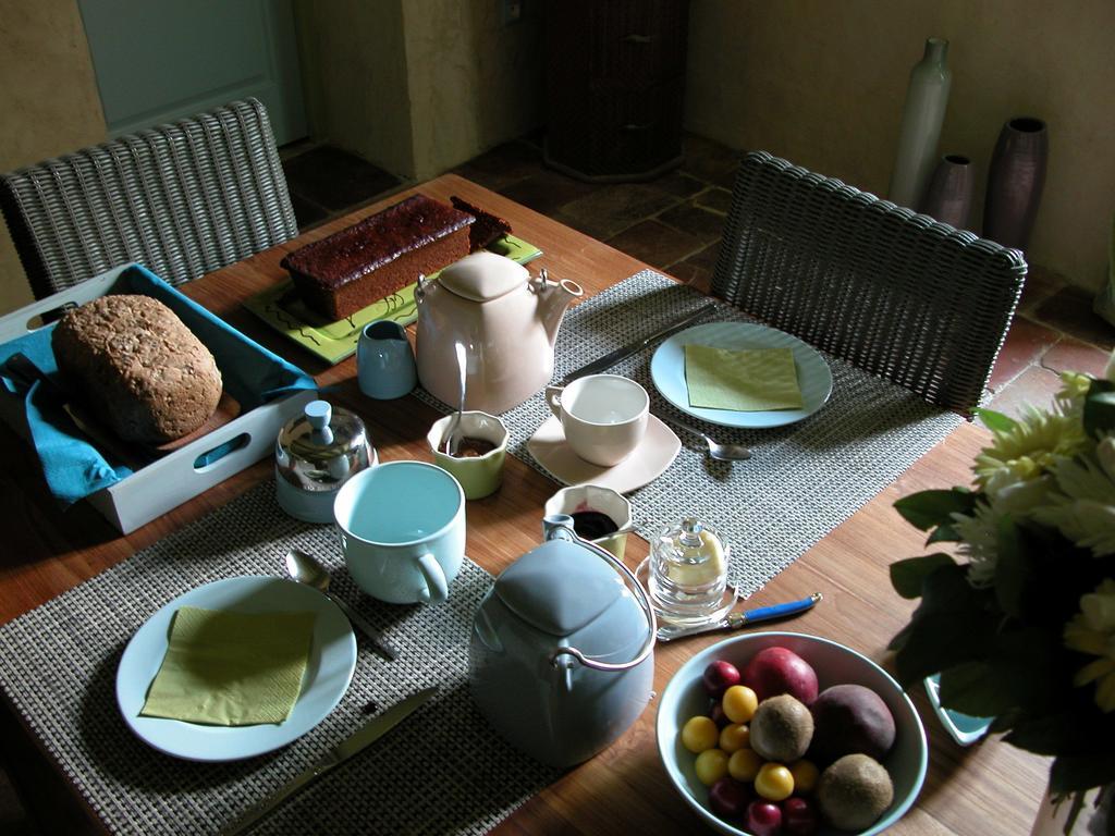 Bed and Breakfast Au Mas Des Calmettes Parisot  Екстер'єр фото
