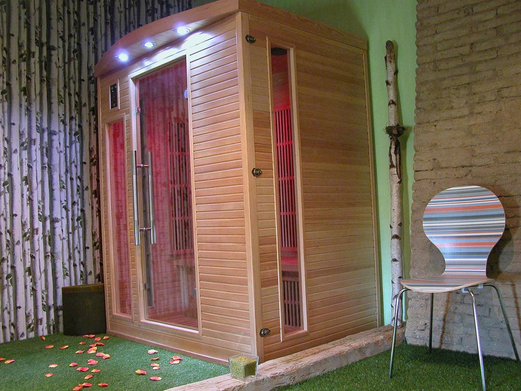 Bed and Breakfast Au Mas Des Calmettes Parisot  Екстер'єр фото
