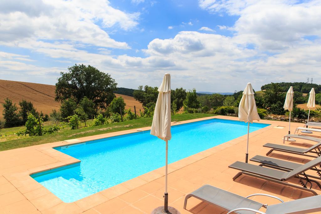 Bed and Breakfast Au Mas Des Calmettes Parisot  Екстер'єр фото