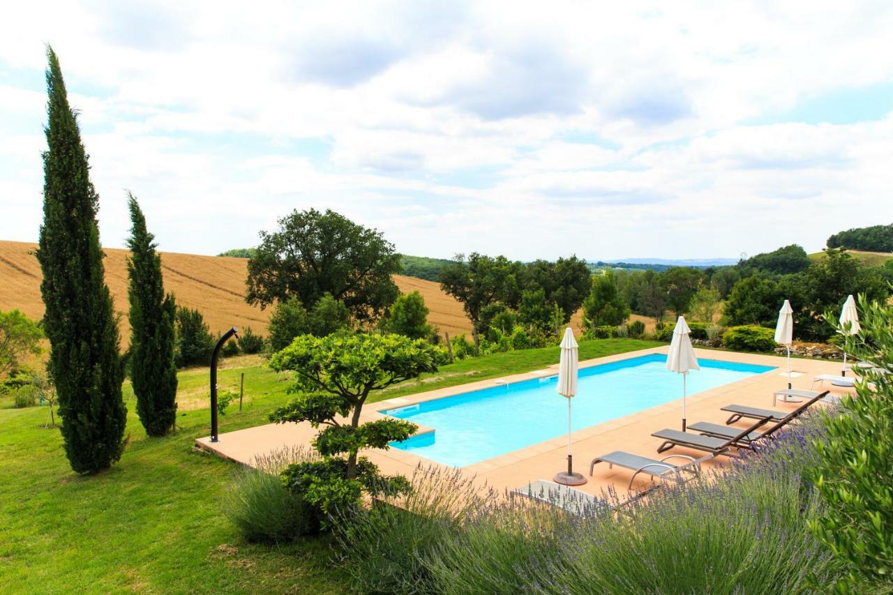 Bed and Breakfast Au Mas Des Calmettes Parisot  Екстер'єр фото